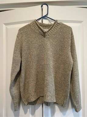 Women’s Heather Taupe Knit V‑Neck Sweater